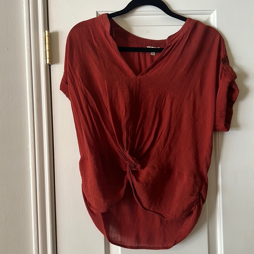 Burnt orange/red top with tie in front